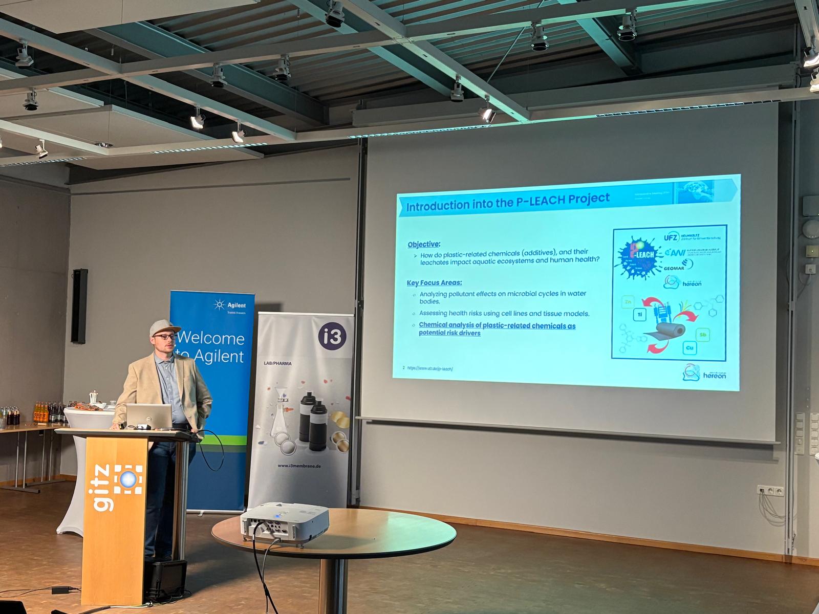 Ole Klein presenting at the "Microplastic 2024"